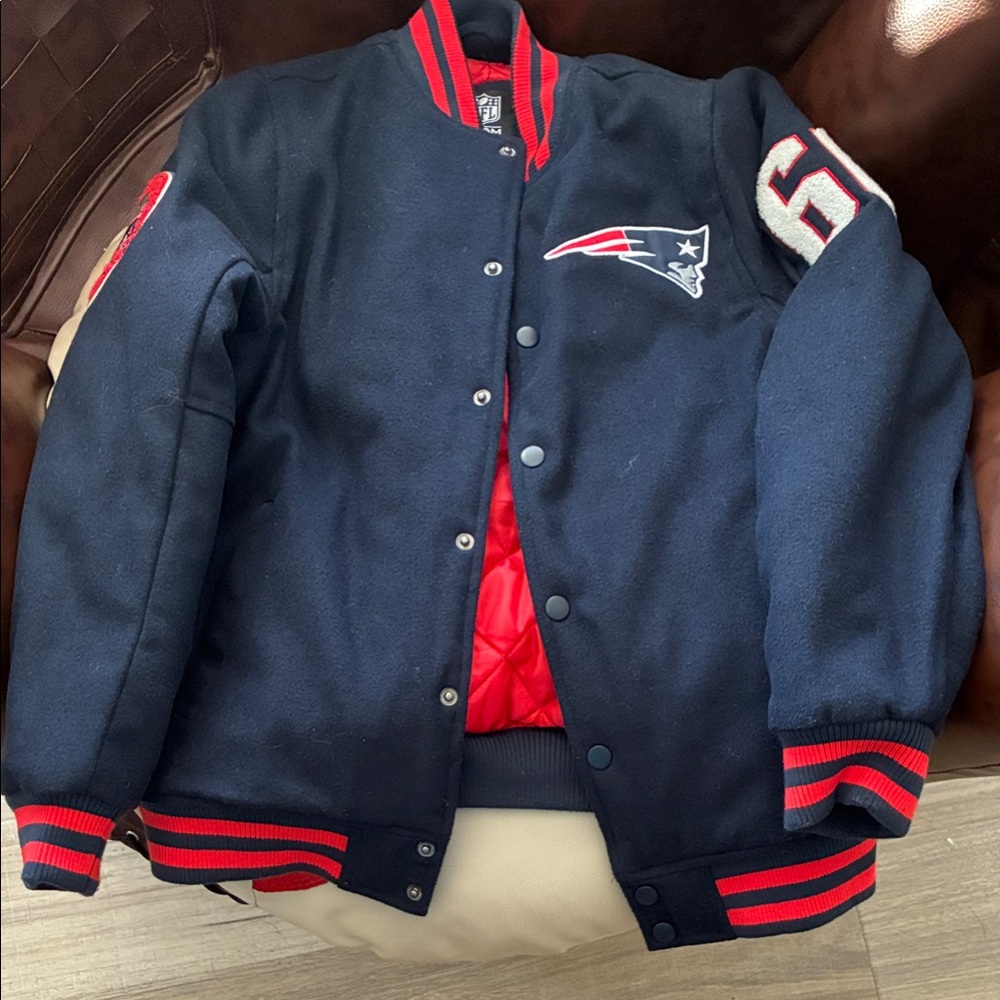 NFL Navy and Red Bomber Jacket 
L(14-16)